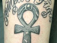 Cruz-cross-egipcia-egyptian-ra-ankh-tattoo-tatuaje-amor-de-madre-zamora