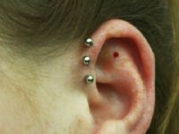 Piercing-oreja-ear-chica-girl-tattoo-tatuaje-amor-de-madre-zamora