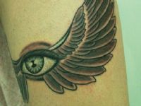 Ojo-eye-alas-wings-tattoo-tatuaje-amor-de-madre-zamora