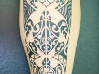 maori-polinesio-tortuga-turtle-tattoo-tatuaje-amor-de-madre-zamora-pierna-leg