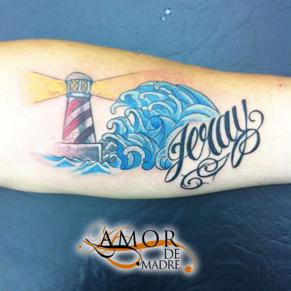 faro-olas-waves-jeray-fuerza-tattoo-tatuaje-amor-de-madre-zamora