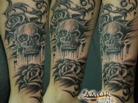 Calavera-freehand-skull-rosa-rose-tattoo-tatuaje-amor-de-madre-zamora-pierna-leg