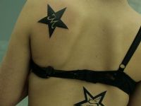 TATUAJE ESTRELLAS VARIADAS