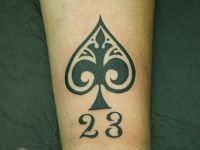 As-de-picas-poker-ace-tattoo-tatuaje-amor-de-madre-zamora-atebrazo-forearm