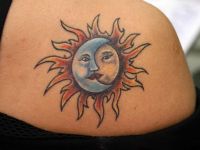 TATUAJE SOL Y LUNA A COLOR