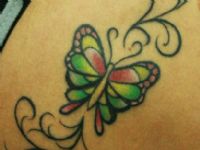 tattoo-tatuaje-amor-de-madre-zamora-mariposa-colortattoo-colores-filigranas-espalda-back
