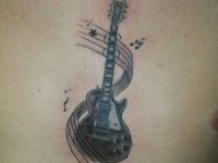 TATUAJE GUITARRA GIBSON LES PAUL EN PECHO