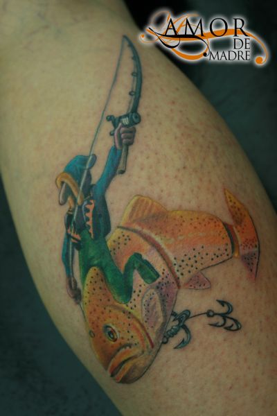 animales-acuaticos-tattoo-tatuaje-amor-de-madre-zamora-pierna-legg-pescador-fisher-fisherman-angler-