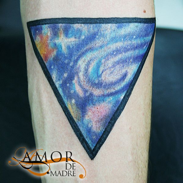 Espacio-space-color-colortattoo-creative-tattoo-tatuaje-amor-de-madre-zamora