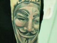 v-vendetta-anonymous-mascara-mask-tattoo-tatuaje-amor-de-madre-zamora
