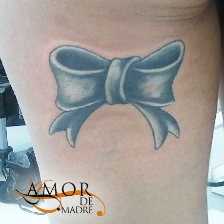 Lazo-tie-pierna-leg-tattoo-tatuaje-amor-de-madre-zamora