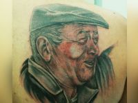 Cara-face-oldman-man-viejo-retrato-tattoo-tatuaje-amor-de-madre-zamora