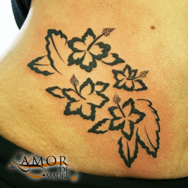 Hoja-leaf-tattoo-tatuaje-amor-de-madre-zamora